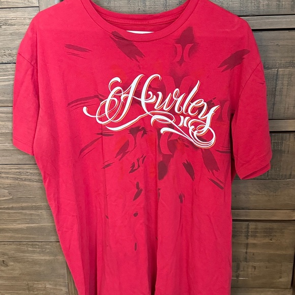 Hurley Bold Red Tee with Graphic Design - Picture 1 of 2
